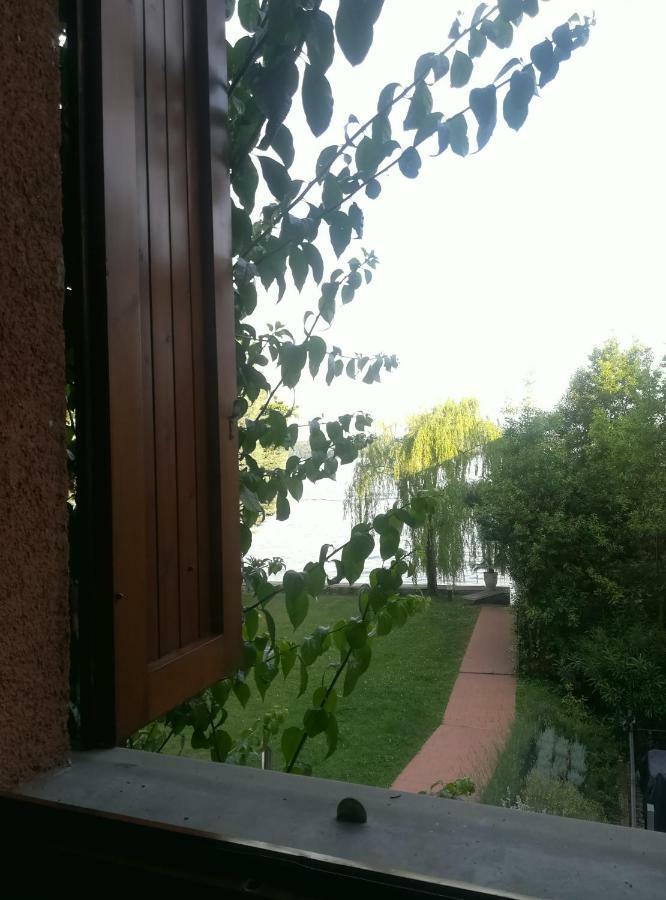 Holiday House Camillina ซาโล ภายนอก รูปภาพ